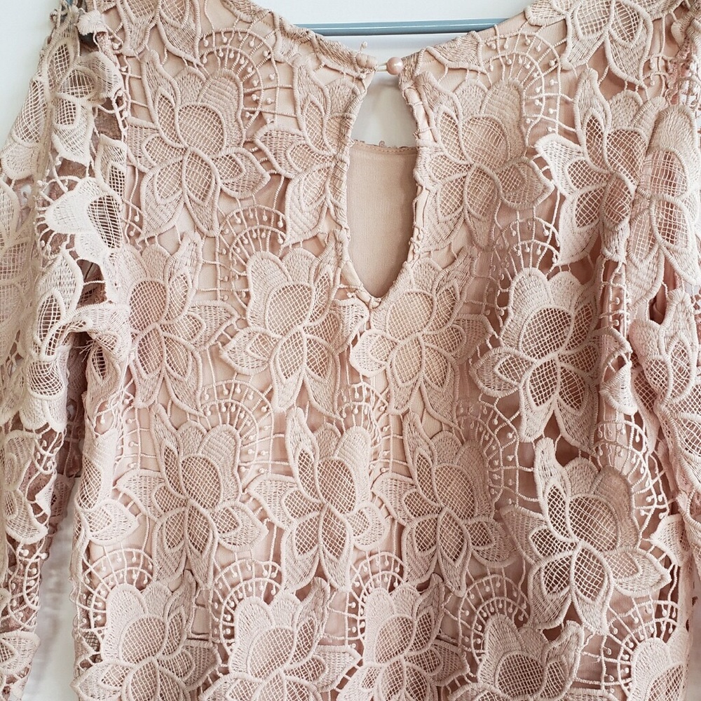 CHARLOTTE RUSSE Lace Dress - Picture 7 of 8